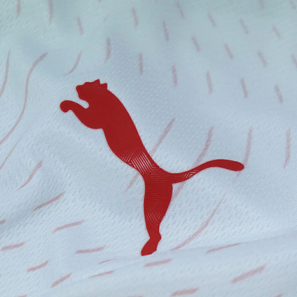 Camisa Red Bull Bragantino I 25/26 - Torcedor Puma Masculina - Branca com detalhes em vermelho