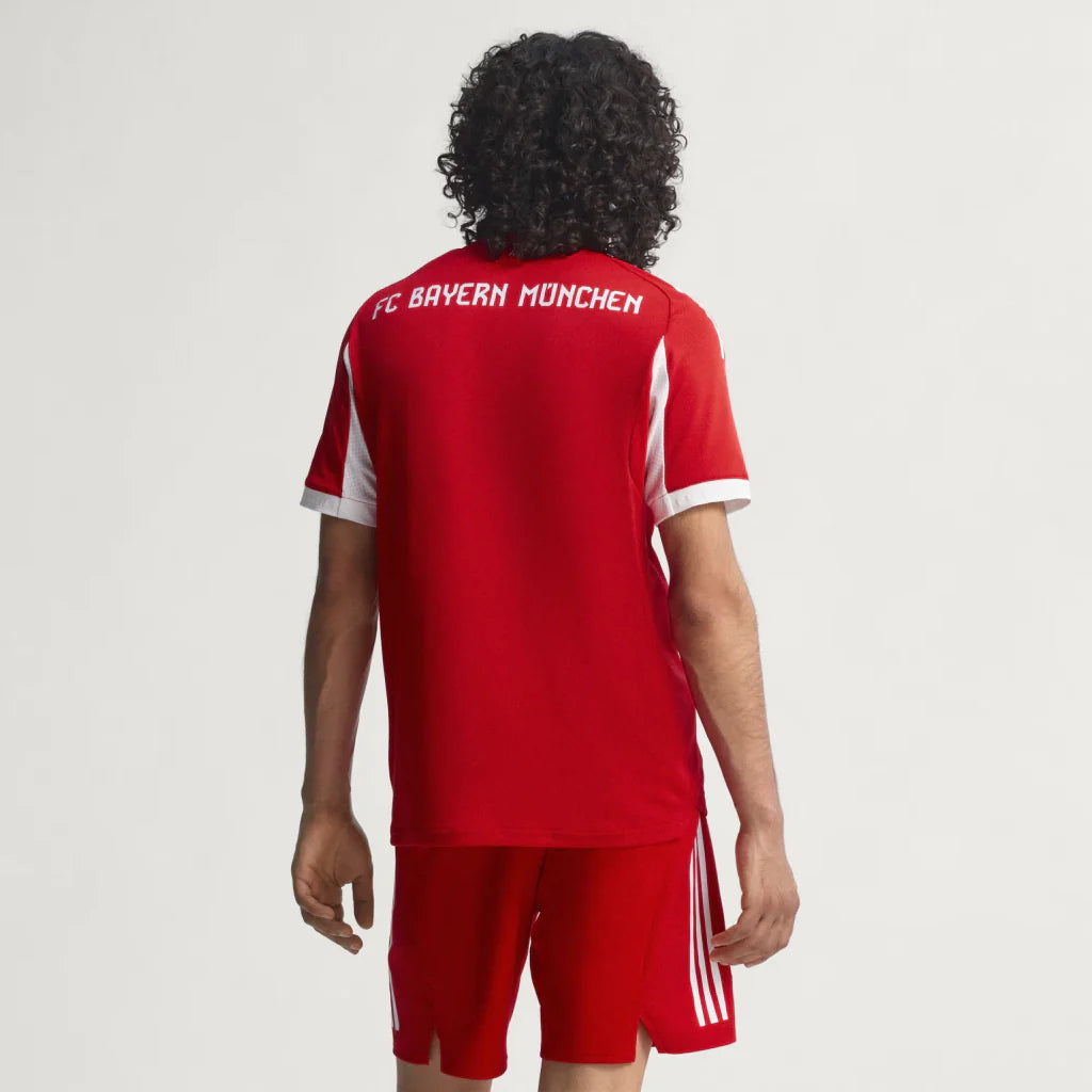 Camisa Bayern Titular 25/26 - Versão Jogador