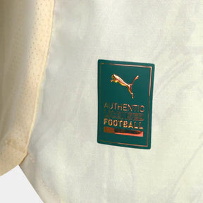 Camisa Palmeiras Edição especial Mundial de Clubes 25/26 - Jogador Puma Masculina - Bege e verde